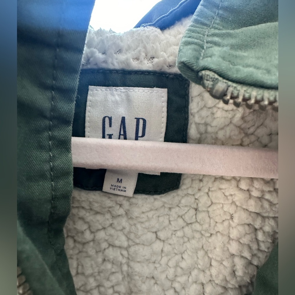 Gap Jacket - Picture 3 of 3